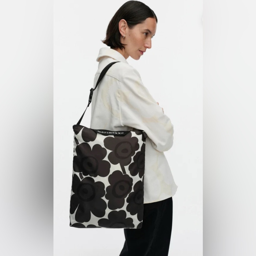 NEW Marimekko Neat Crossbody Unikko M Floral Shoulder bag